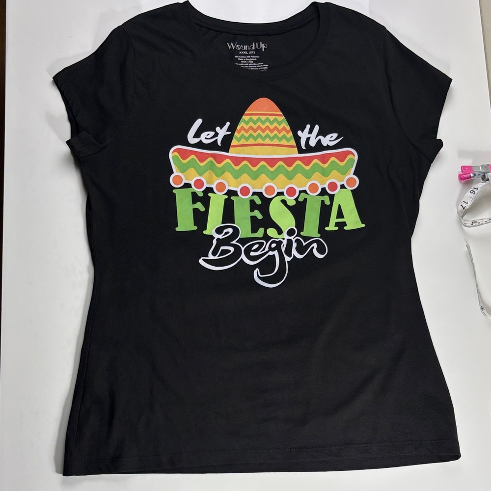 Wound Up Black Fiesta Short Sleeve Tee